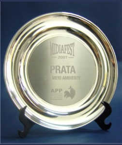 Salvas e Bandejas - Salva em Estanho com Placa em Aço
